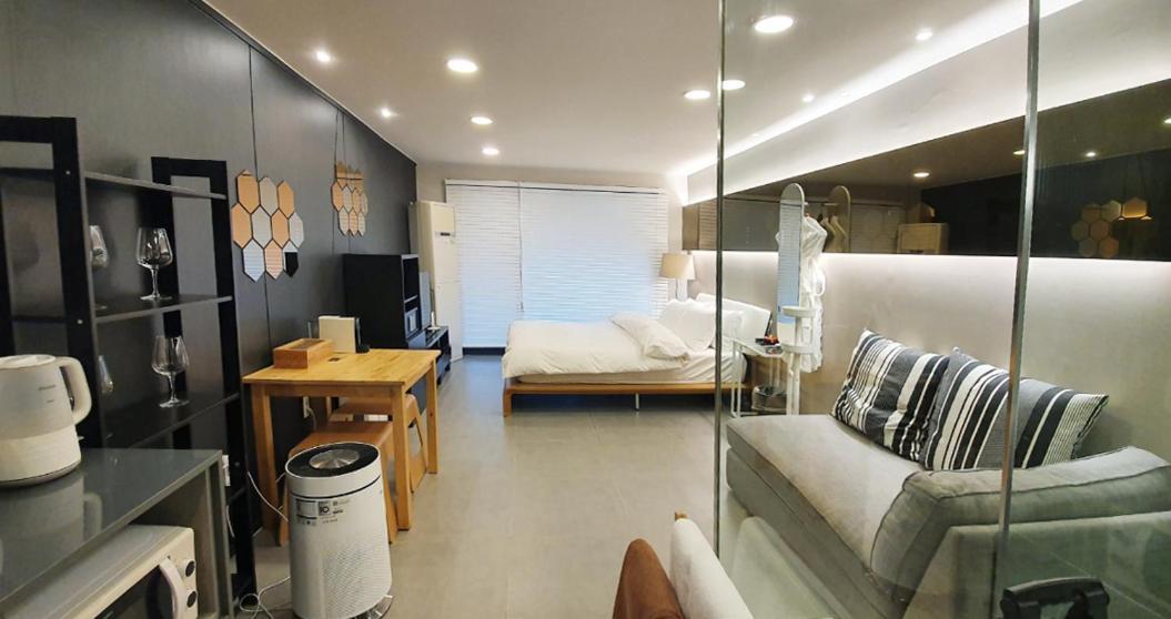 Penatess Pool Villa Chungju Exterior foto