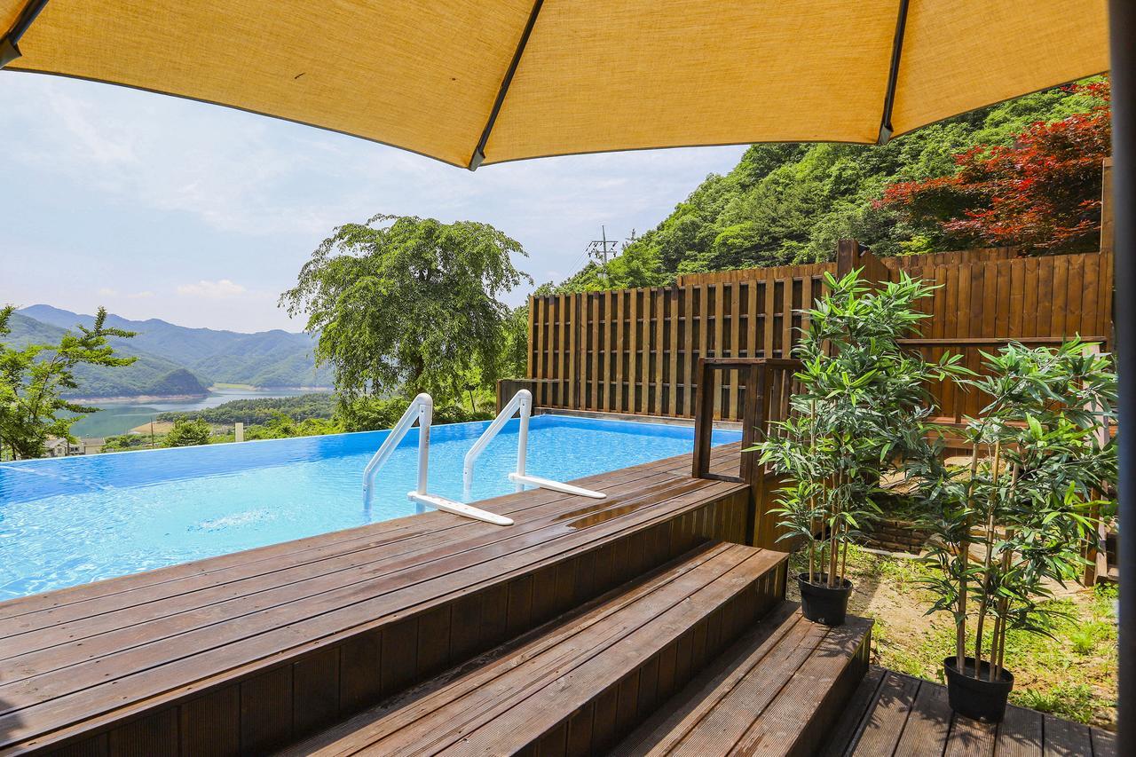 Penatess Pool Villa Chungju Exterior foto